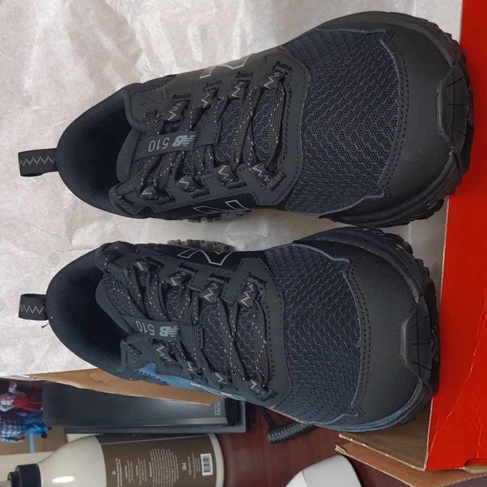 COPY - New Balance Men's 8 1/2 shoe
